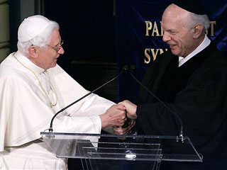 POPE BENEDICT XVI AND RABBIN ARTHUR SCHNEIER IN NEW YORK SYNAGOGUE
